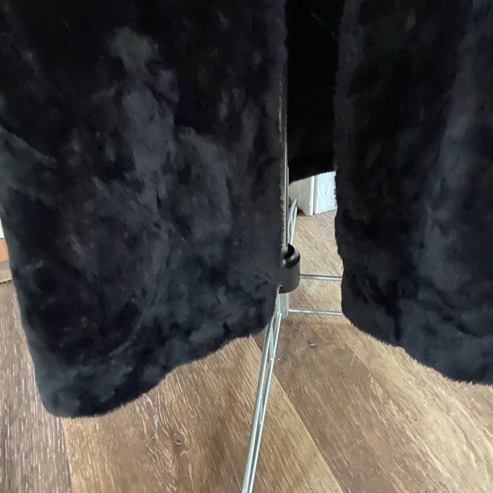 Coat - Picture 4 of 5